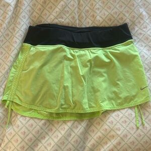 Neon nike skort! Size S